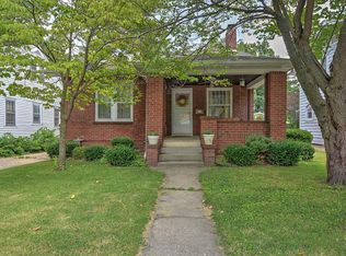 330 N Oakcrest Ave, Decatur, IL 62522