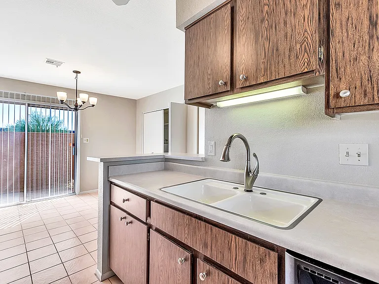 20250 N 6th Dr #1 — Photo 14