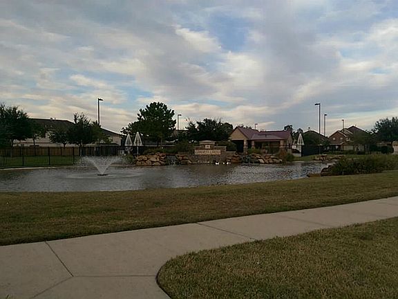 3rd image of 15510 Satsuma Point Ct