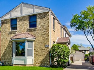 1526 W Talcott Rd, Park Ridge, IL 60068