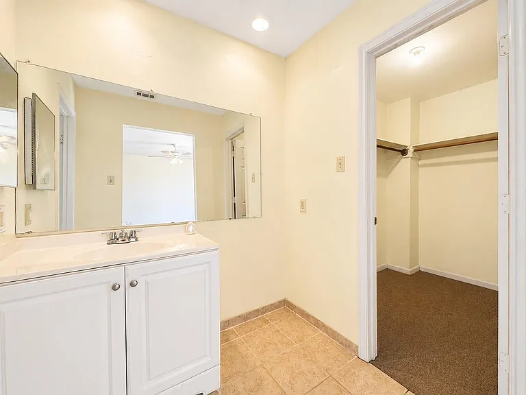12504 Autumn Leaf Ln — Photo 23