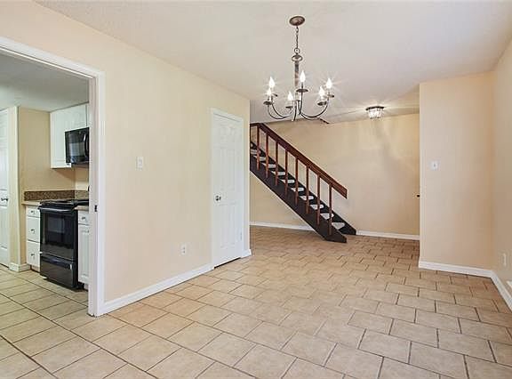 3rd image of 2416 Oxford Pl
