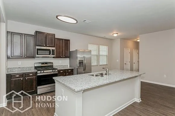 611 Sunflower Dr — Photo 4