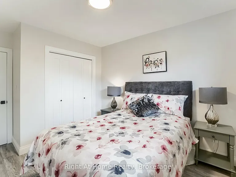 69 Heather Rd #UPPER LEVEL — Photo 13