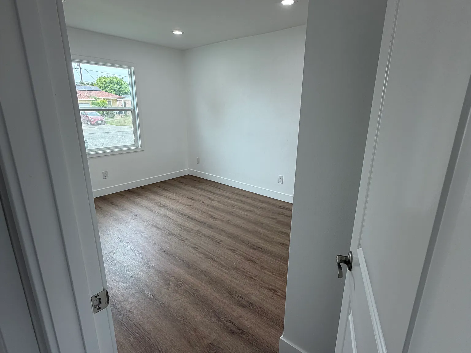 3 bed, 1217 sqft, $4,200 — Photo 4