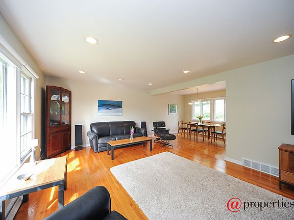 Living Room / Dining Room