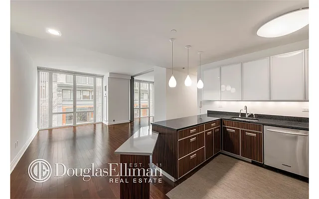 Rented by Douglas Elliman | media 22