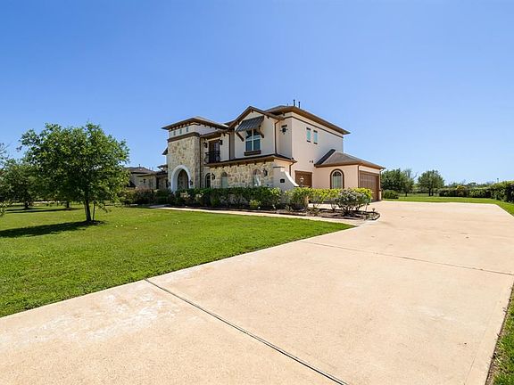 2nd image of 5027 Beekman Dr
