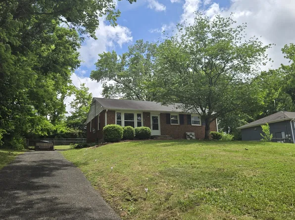 3908 Creekside Dr, Nashville, TN 37211