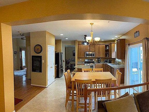 1st Floor Kitchen & Nook