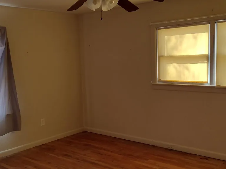 14015 University Ave #1 — Photo 13