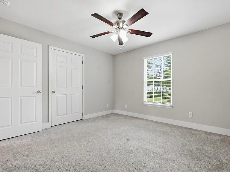 254 E Iris Ln — Photo 22