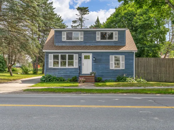 385 Essex Street, Bangor, ME 04401
