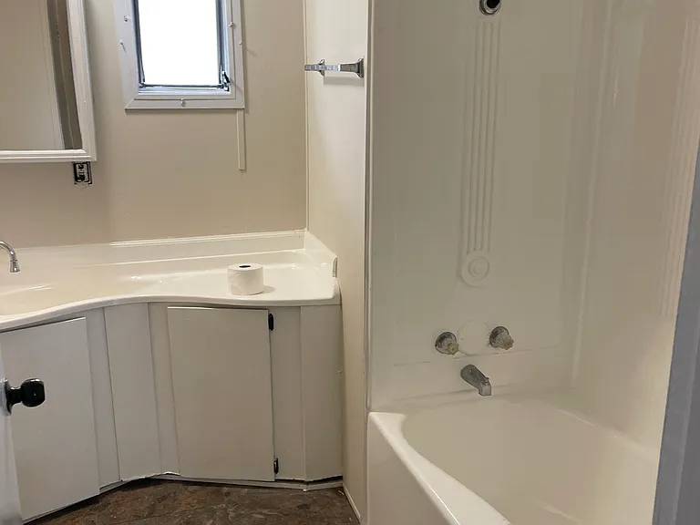 404 Cherry St — Photo 3