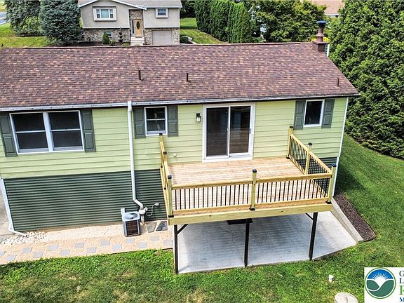 5th image of 8612 Beatrice Ln
