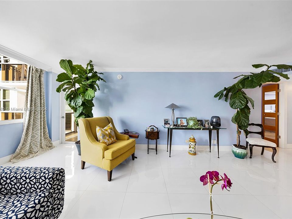 2nd image of 6039 Collins Ave APT 1122