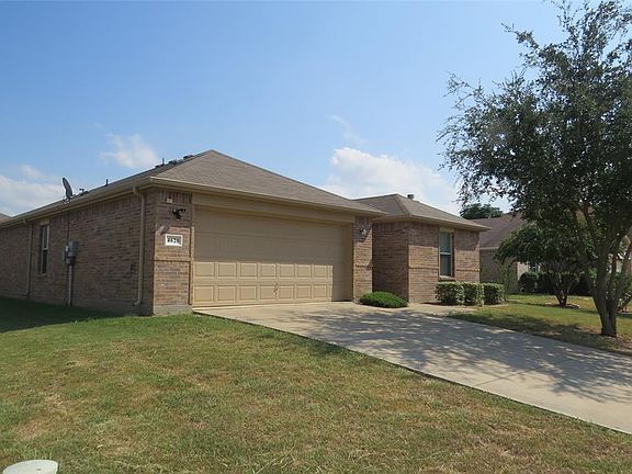 2nd image of 4620 Leslie Ln