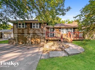 602 SW Williams St, Lees Summit, MO 64081