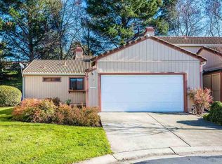 7 Dome Ct, Hercules, CA 94547