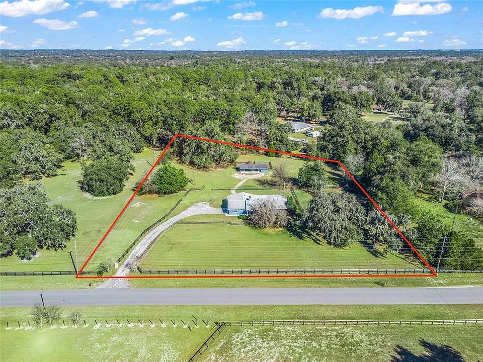 1st image of 16 Meadow Wood Dr