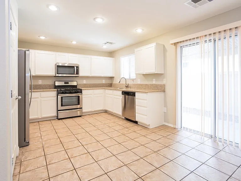 8137 Finch Feather St — Photo 4