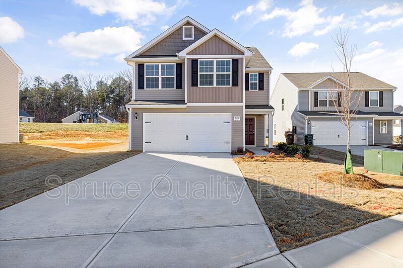 1st image of 2109 Briar Run Dr