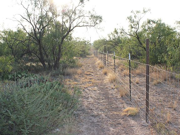 3rd image of 12165 Pecan Lane