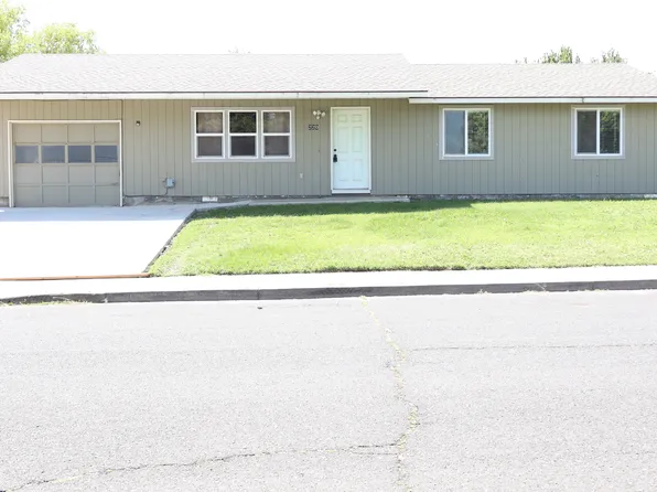 220 Pierce Ave, Umatilla, OR 97882