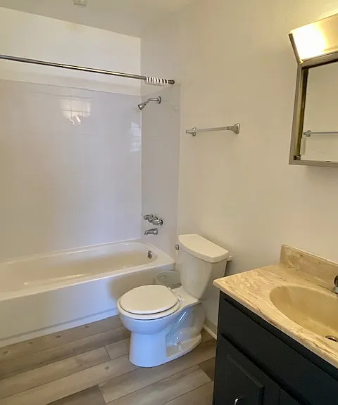 920 Elk St — Photo 11