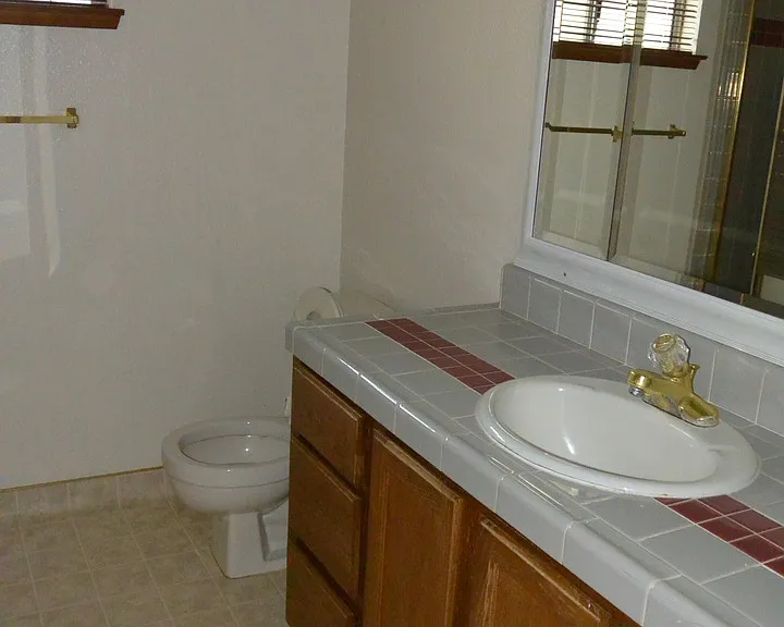 6025 W Paradise Ave — Photo 8