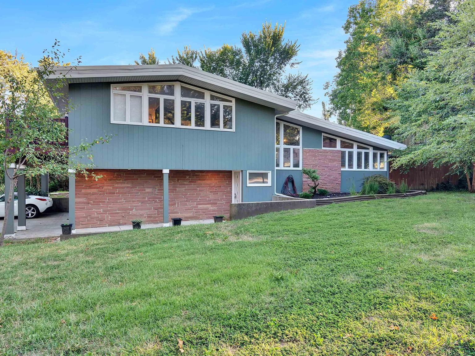 2801 SW Mulvane St, Topeka, KS 66611 Zillow