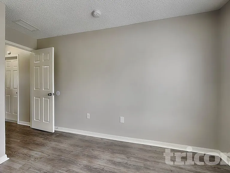 11759 Lynmoor Dr — Photo 12