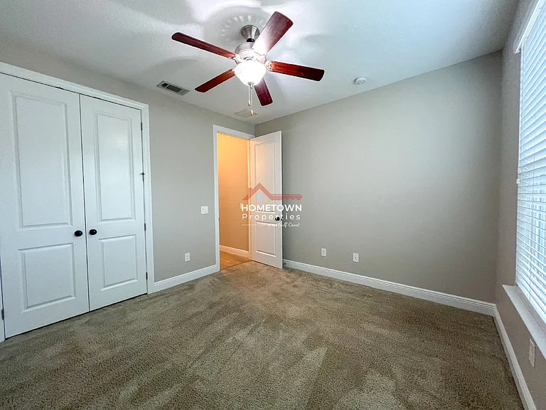 1467 W Shores Blvd — Photo 26