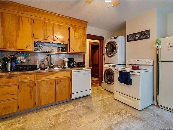 2nd image of 60 Hillcrest Ave Floor 1