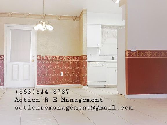 4th image of 853 Fox Lake Dr