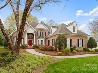 10809 Wicklow Brook Ct, Charlotte, NC 28277