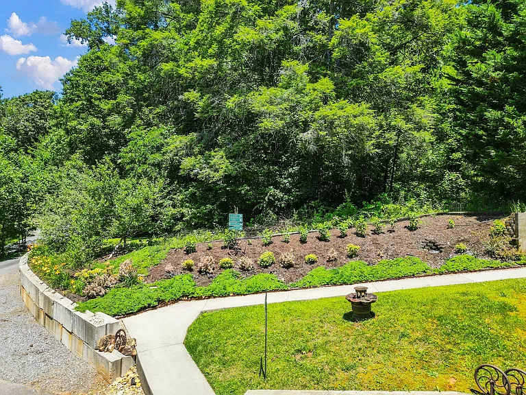 7 Utopia Rd — Photo 26