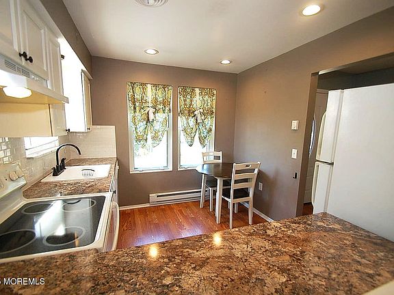5th image of 5 Brooklane Court #60