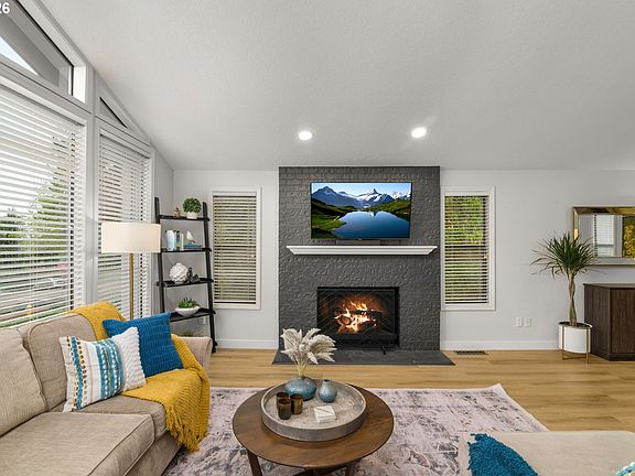 4th image of 6002 Skyline Cir