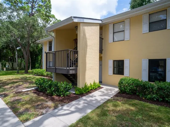 3001 58th Ave S APT 803, Saint Petersburg, FL 33712