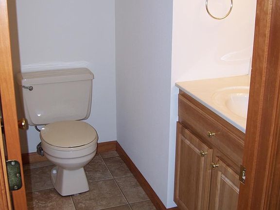 1/2 Bath