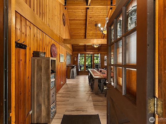 3rd image of 32113 98th Avenue E