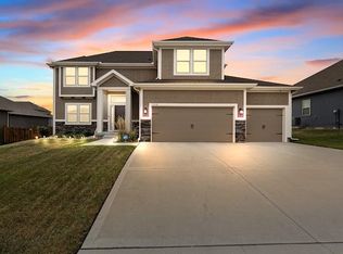 11016 N Crystal Ave, Kansas City, MO 64156
