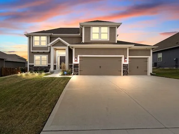 11016 N Crystal Ave, Kansas City, MO 64156