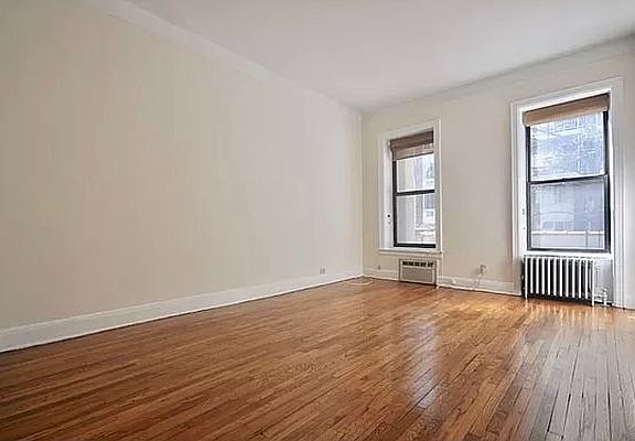 3rd image of 336 E 30th St #2