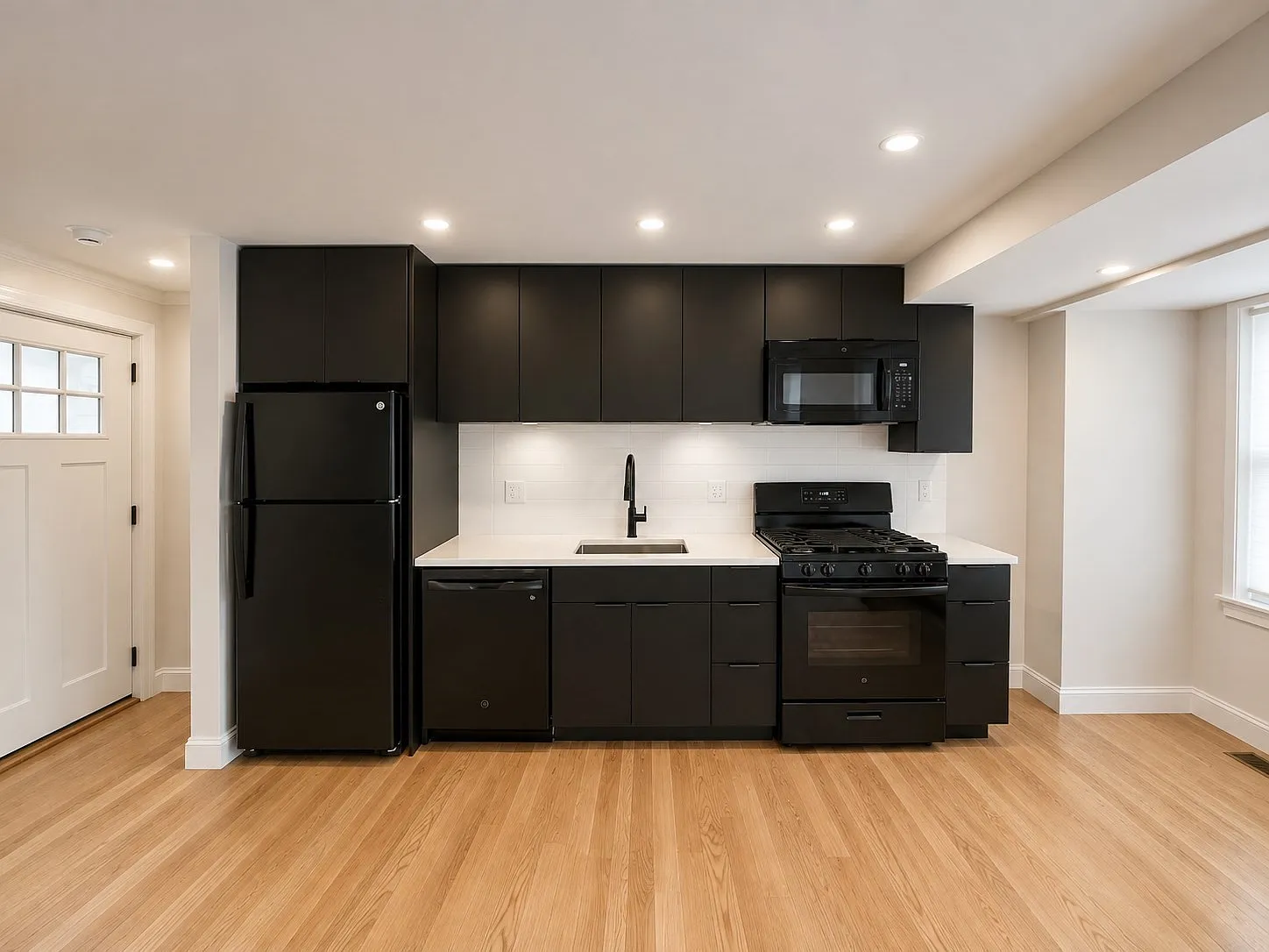 2 bed, 1.5 bath, 797 sqft, $3,500 — Photo 2