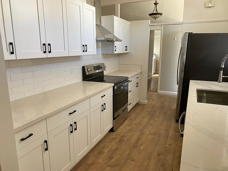 Eleanor Dr — Photo 4
