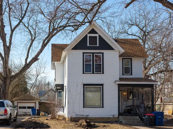 466 9th St, Red Wing, MN 55066