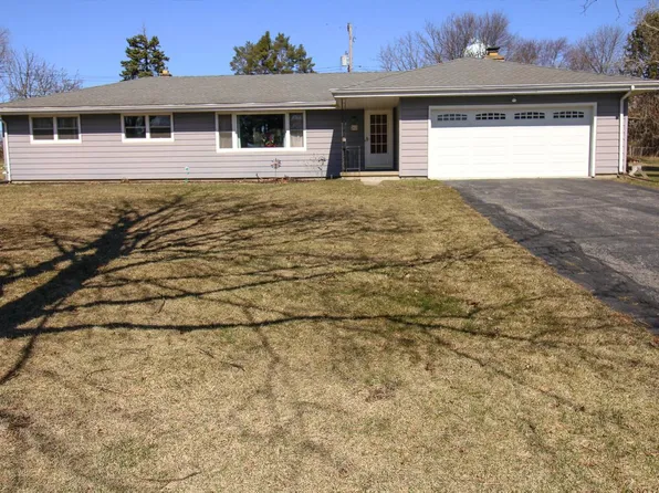 W270N390 Arrowhead TRAIL, Waukesha, WI 53188