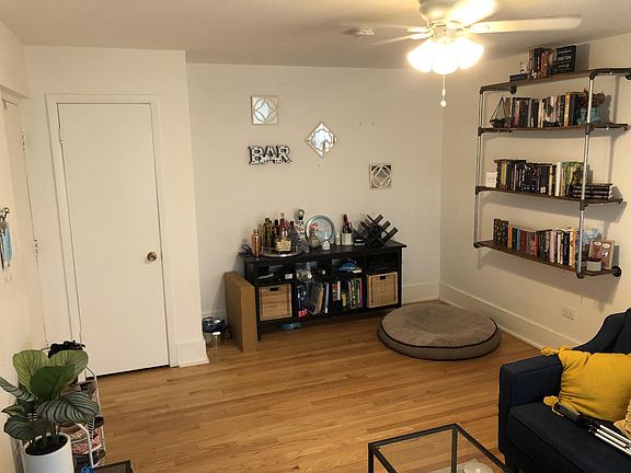 4th image of 4544 N Wolcott Ave